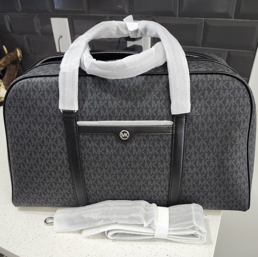 NWT MICHAEL KORS WEEKENDER BAG